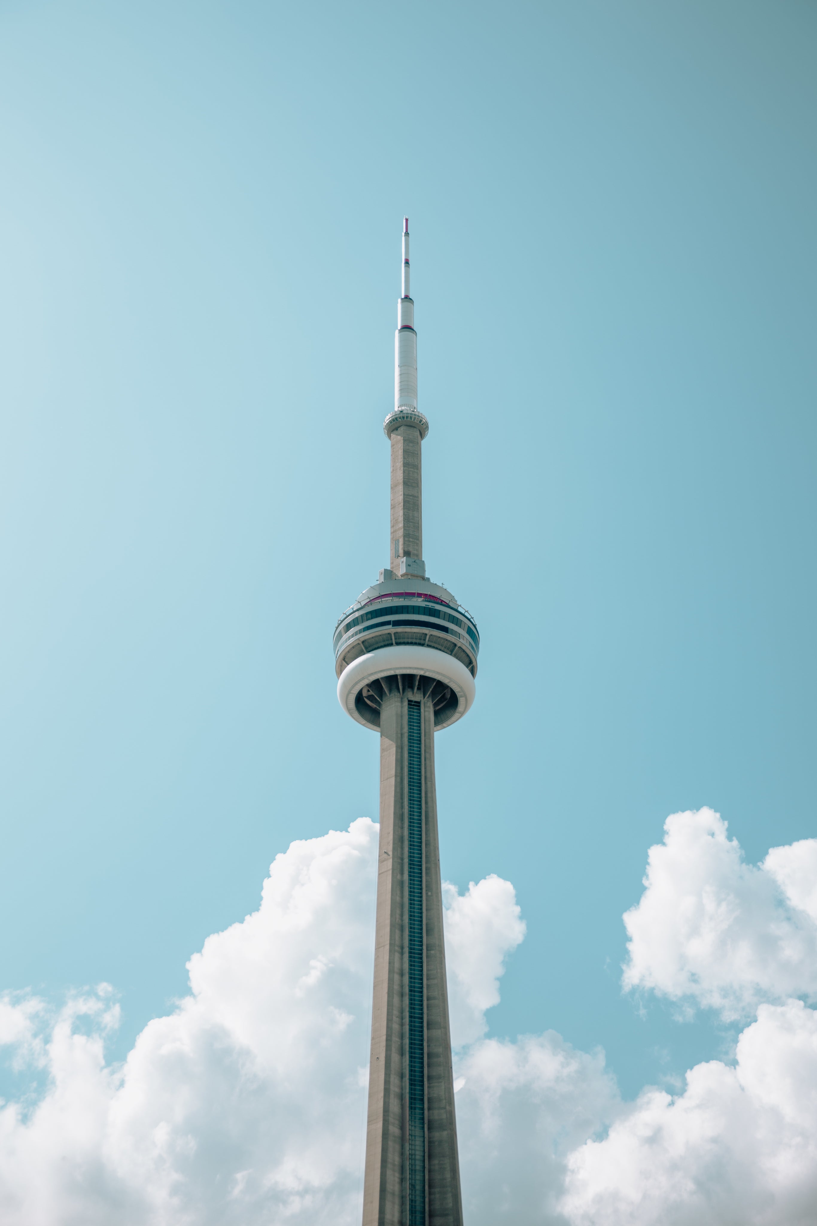 the-cn-tower-in-summer.jpg