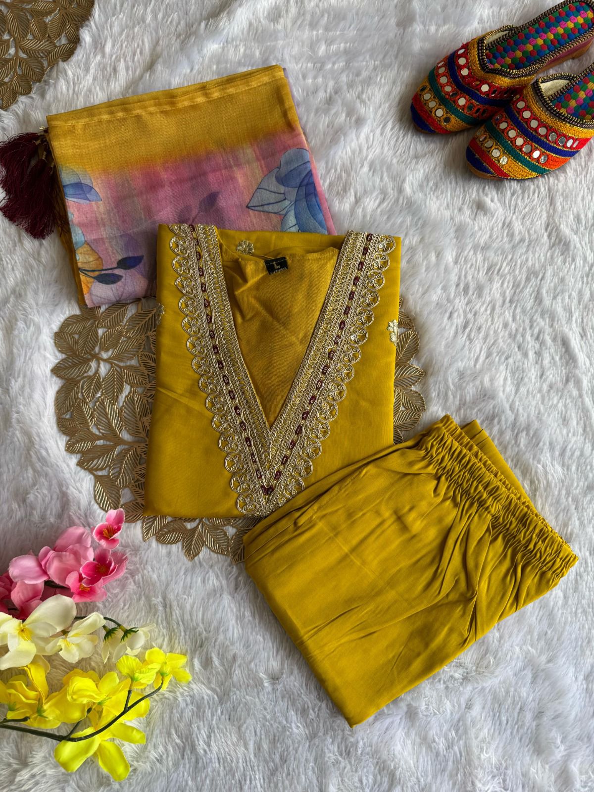 Roman Silk Kurti Set with Floral Chanderi Dupatta