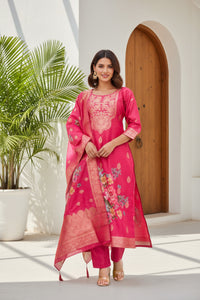 Elegant Viscose Kurti Set with Beautiful Flower Print and Golden Zari Design